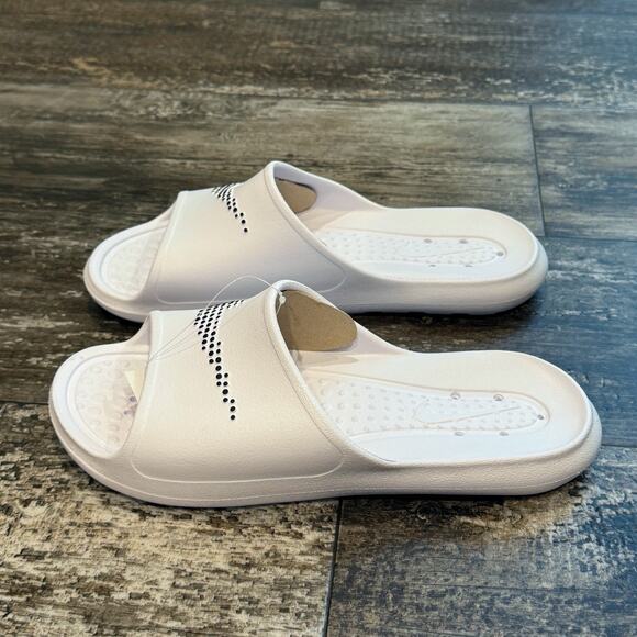 Nike Victori One Shower Slide Mens Size 9 White Black Beach Pool CZ5478-100 NIB - Picture 9 of 10